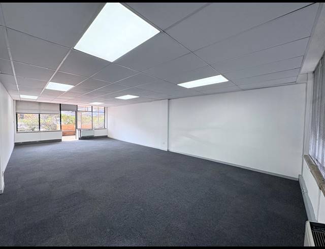 70M² OFFICE TO LET IN VORNA VALLEY